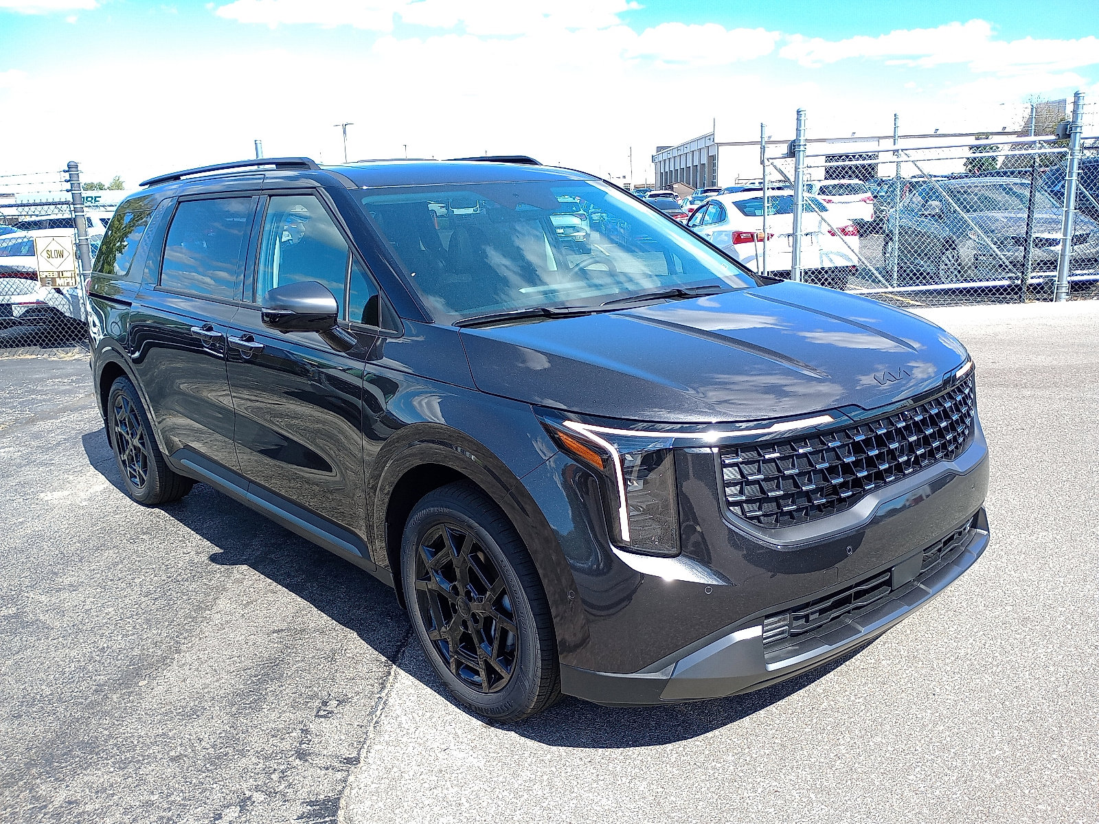 New 2026 Kia Carnival SX w/ SX Dark Edition Package