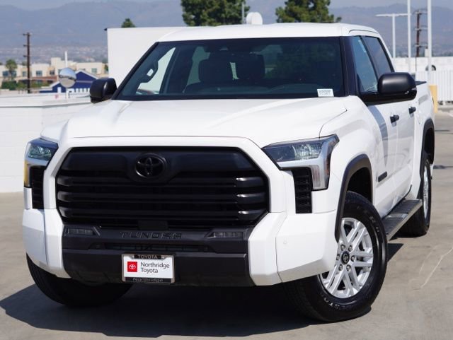 Certified 2025 Toyota Tundra SR5 w/ SR5 Convenience Package AWD/4WD image 4