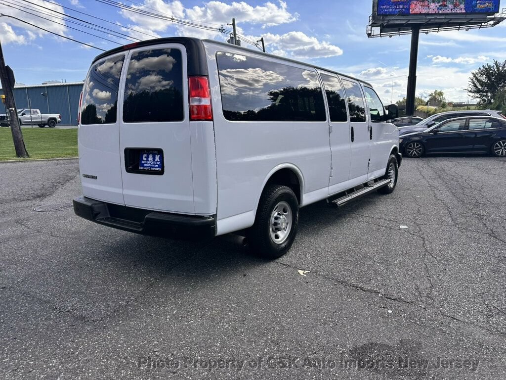 Used 2022 Chevrolet Express 3500 LS RWD image 6