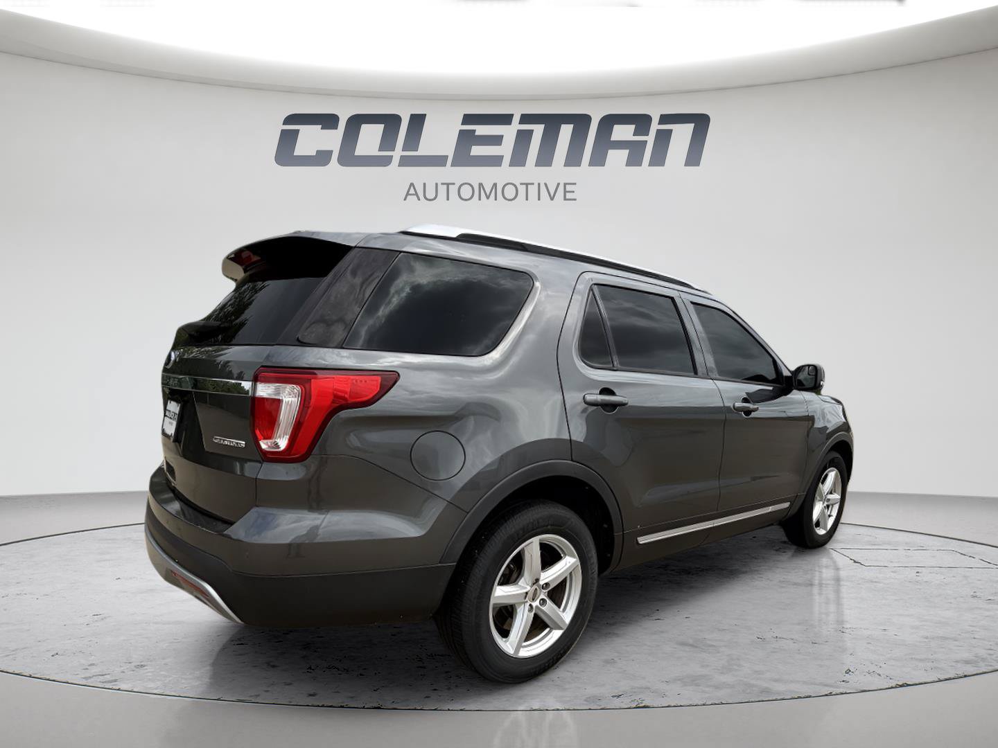Used 2016 Ford Explorer XLT w/ Equipment Group 202A FWD image 31