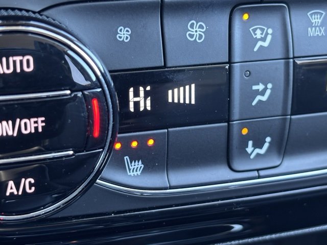 Used 2020 Buick Encore GX Select image 29