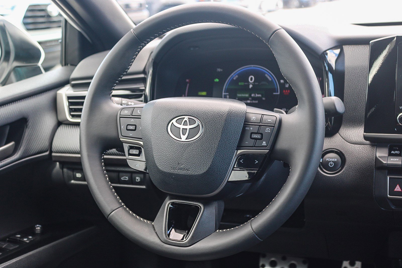 Used 2025 Toyota Camry SE image 16