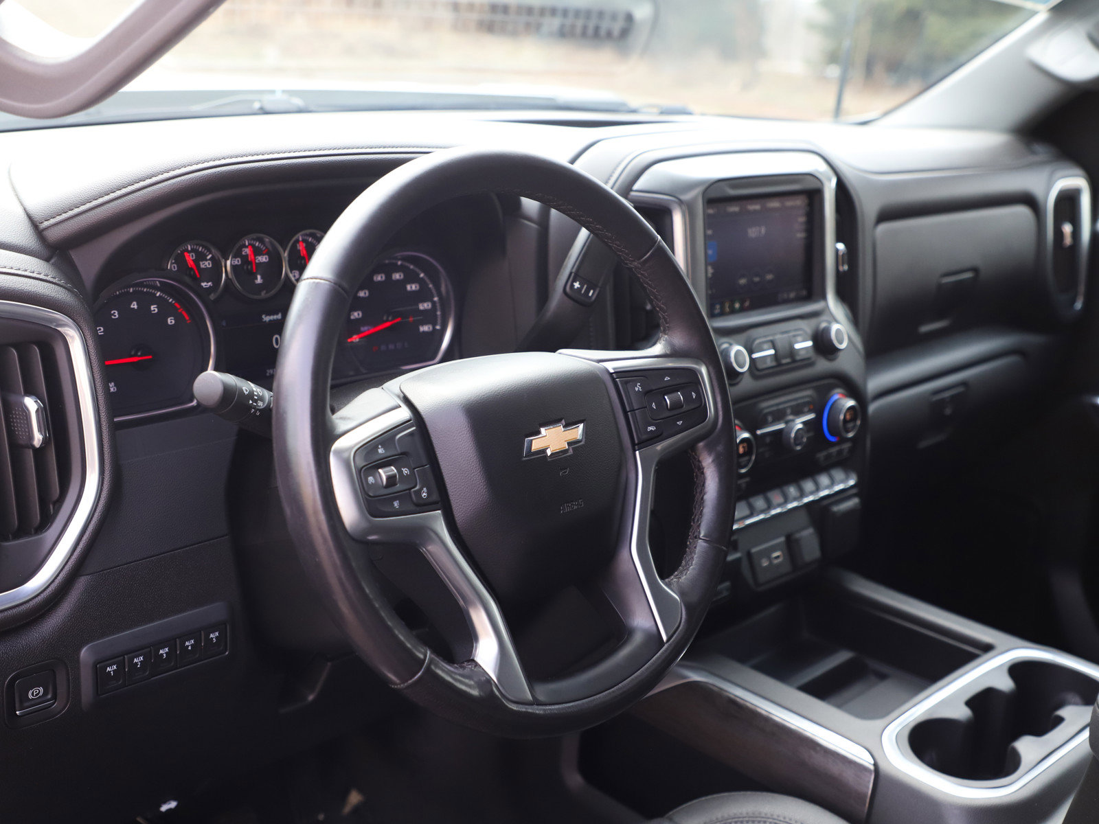 Used 2022 Chevrolet Silverado 3500 LTZ w/ LTZ Plus Package image 19