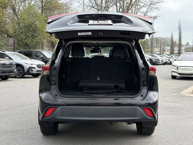 Used 2023 Toyota Highlander XLE image 21