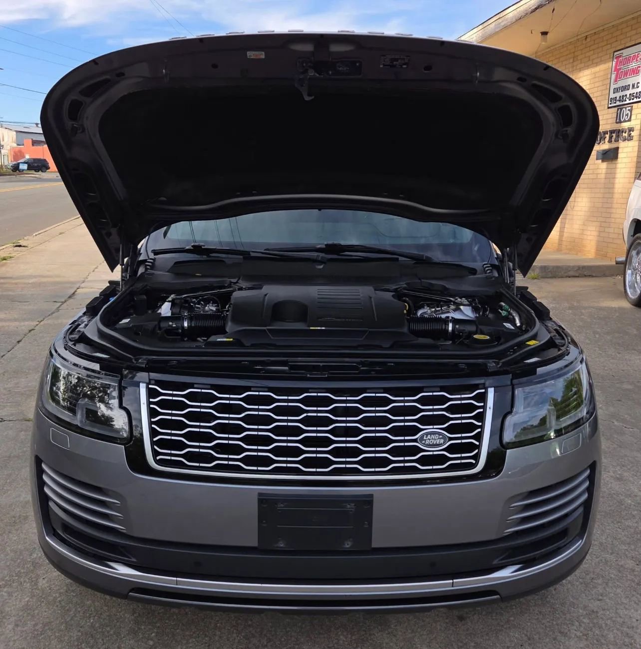 Used 2020 Land Rover Range Rover HSE AWD/4WD image 7