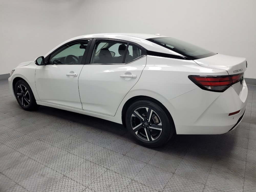 Used 2025 Nissan Sentra SV FWD image 3