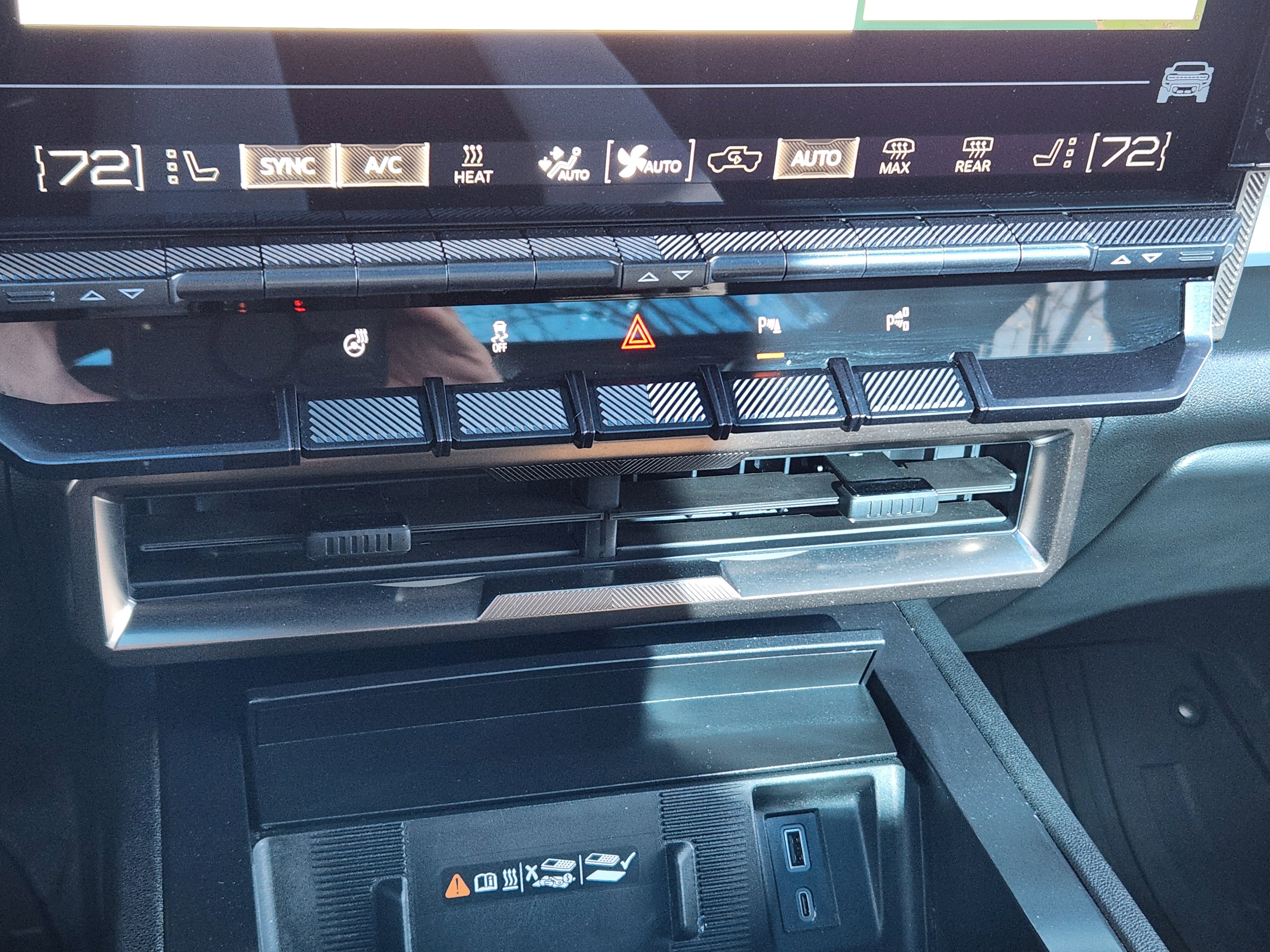 Certified 2024 GMC Hummer EV 3X w/ LPO, Illumination Package image 13