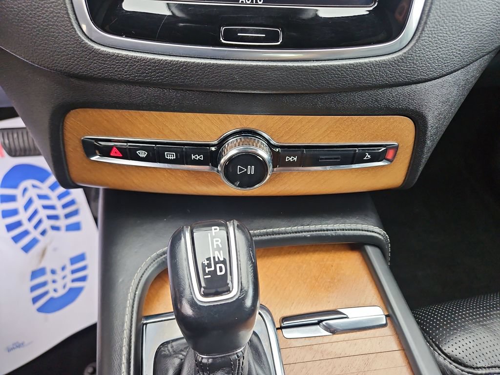 Used 2018 Volvo XC90 T6 Inscription w/ Convenience Package AWD/4WD image 19