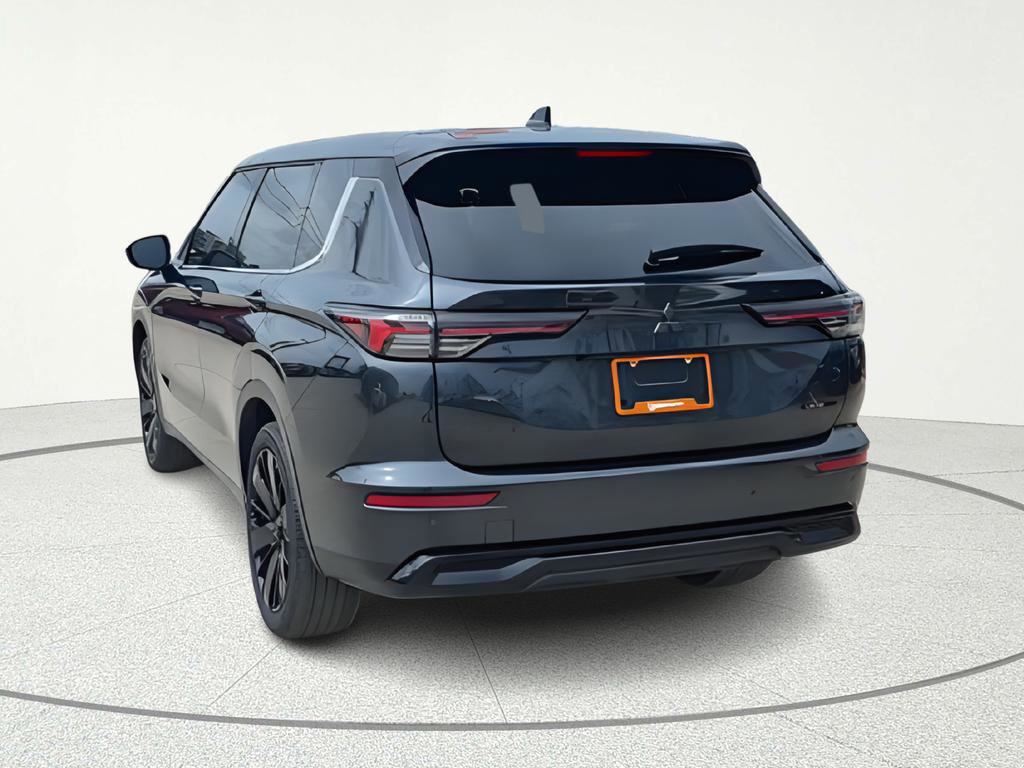 New 2026 Mitsubishi Outlander LE FWD image 5