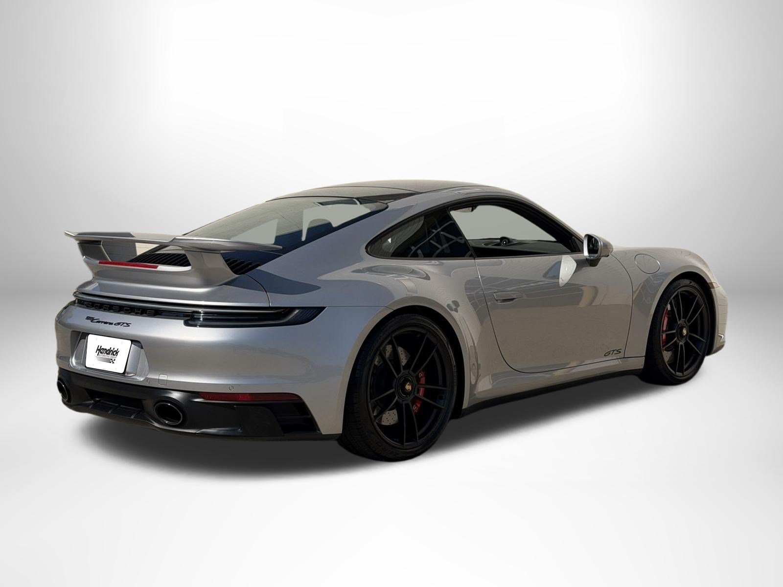 Used 2022 Porsche 911 Carrera GTS RWD image 3