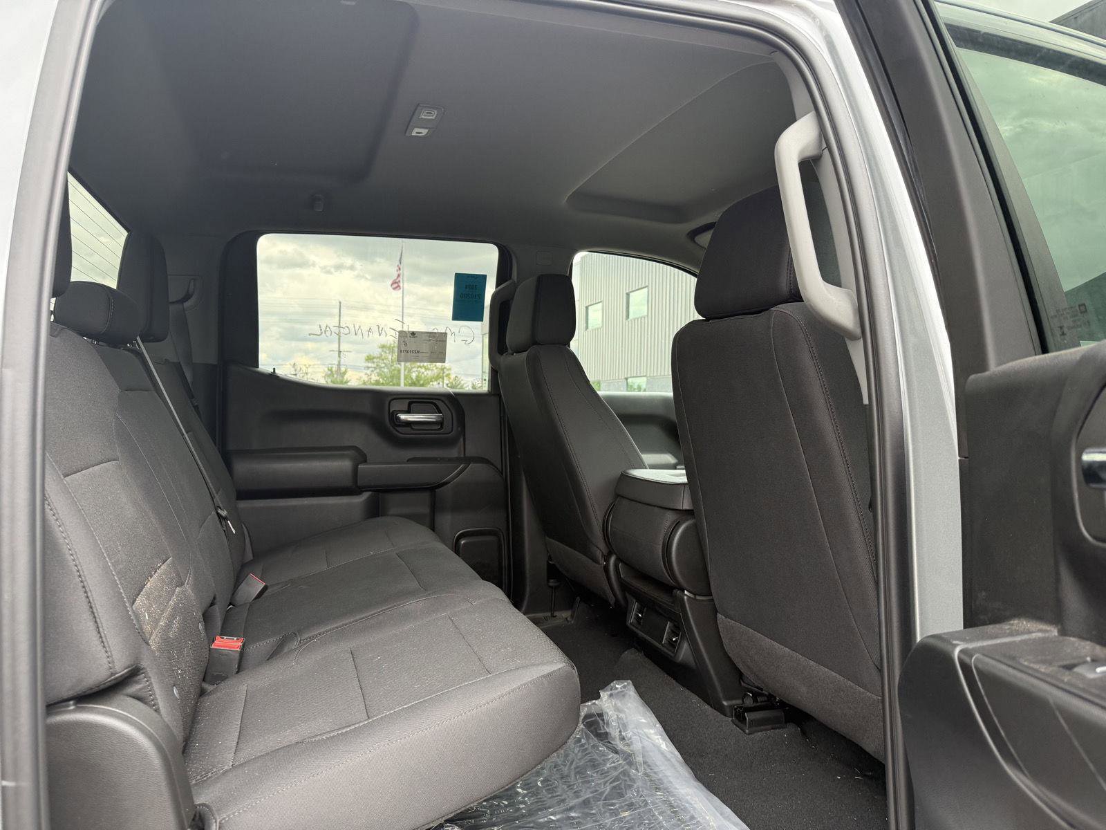 Used 2024 GMC Sierra 1500 Pro w/ Graphite Edition AWD/4WD image 11