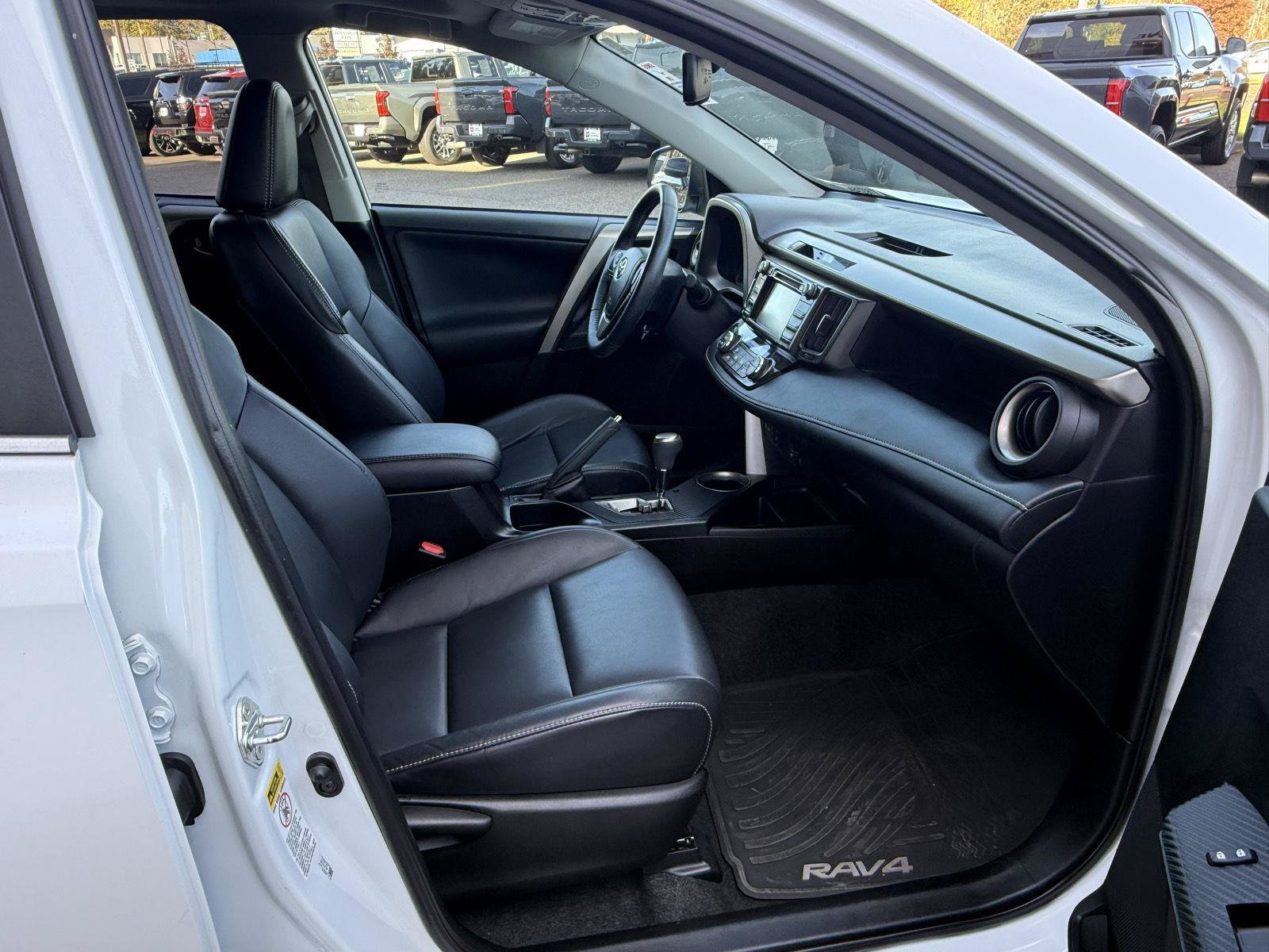 Used 2014 Toyota RAV4 Limited AWD/4WD image 49