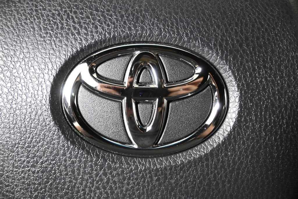 Used 2024 Toyota Venza Limited AWD/4WD image 37