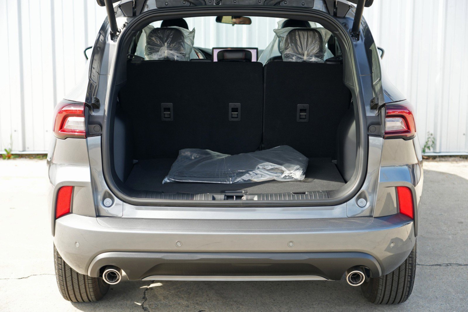 Used 2024 Ford Escape ST-Line Select w/ Tech Pack #1 image 8