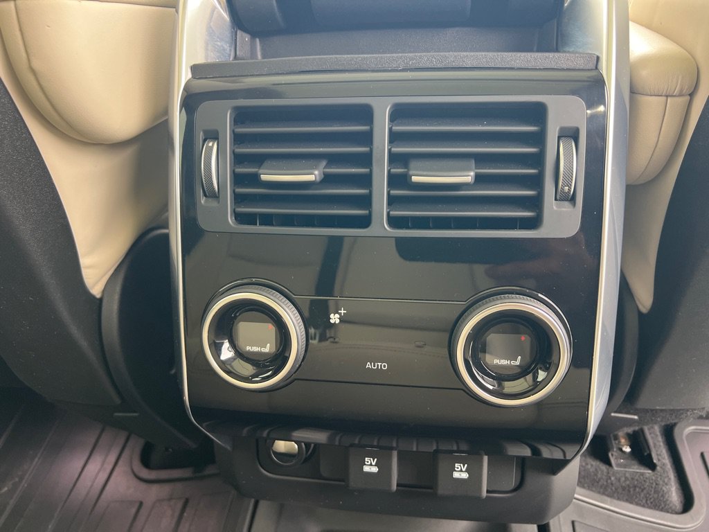 Used 2019 Land Rover Range Rover Sport HSE AWD/4WD image 30