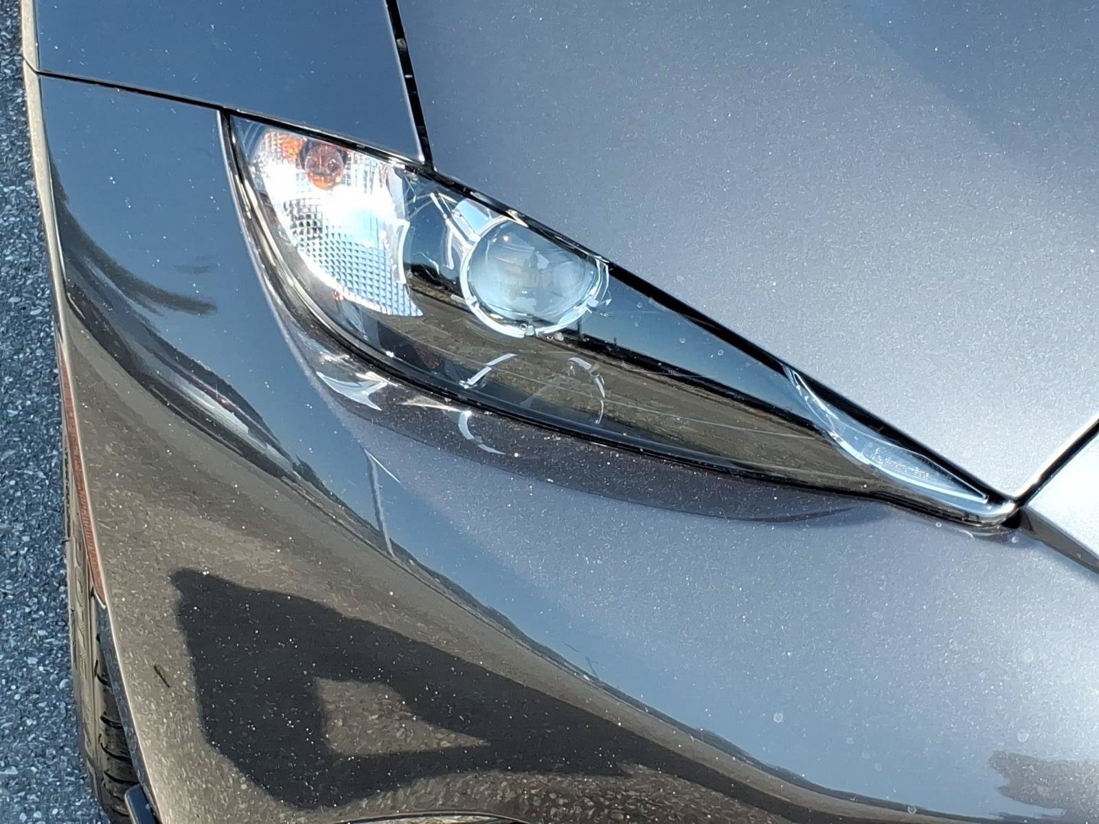 Used 2018 MAZDA MX-5 Miata Club RWD image 6