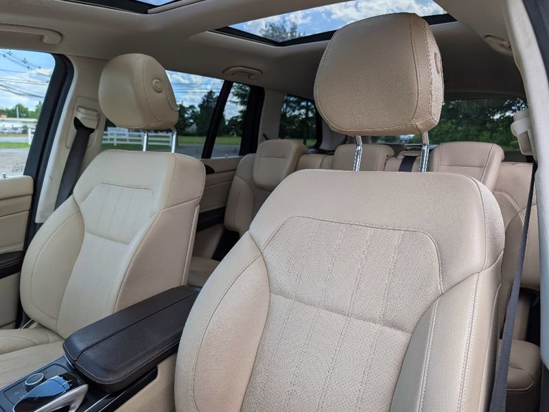 Used 2018 Mercedes-Benz GLS 450 4MATIC w/ Premium Package image 15