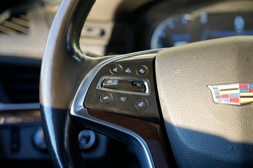 Used 2020 Cadillac Escalade Luxury AWD/4WD image 39