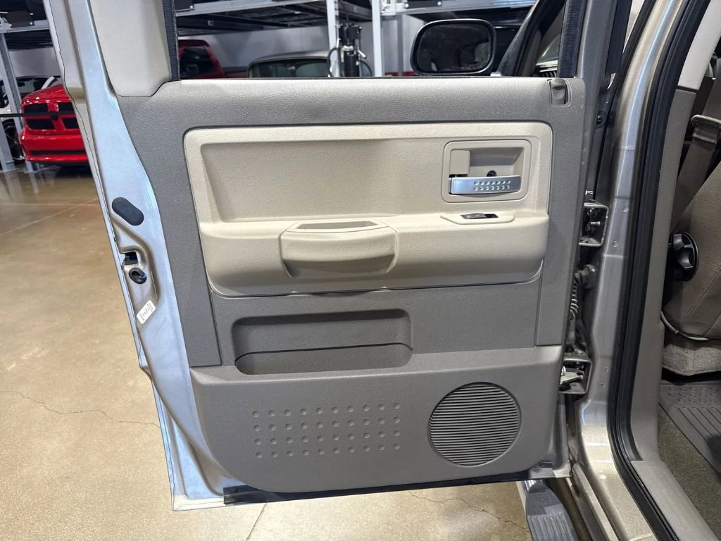 Used 2006 Dodge Dakota Laramie w/ Trailer Tow Group image 25