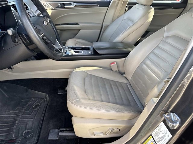 Used 2018 Ford Fusion SE image 17