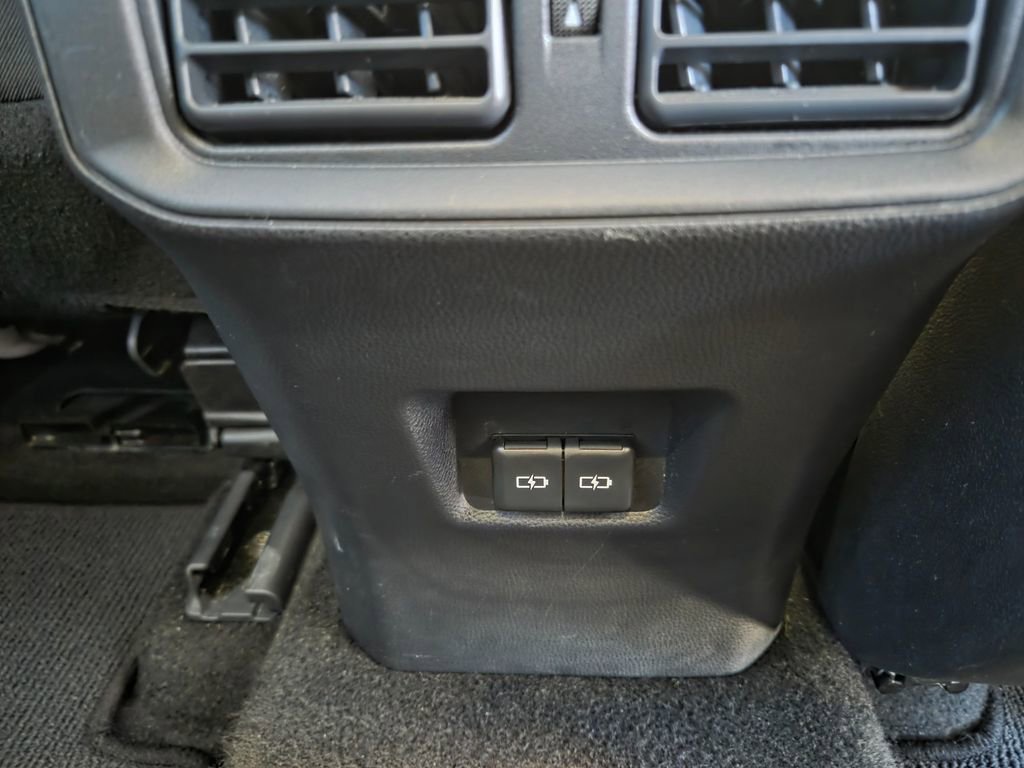 Used 2025 Toyota RAV4 XLE image 28