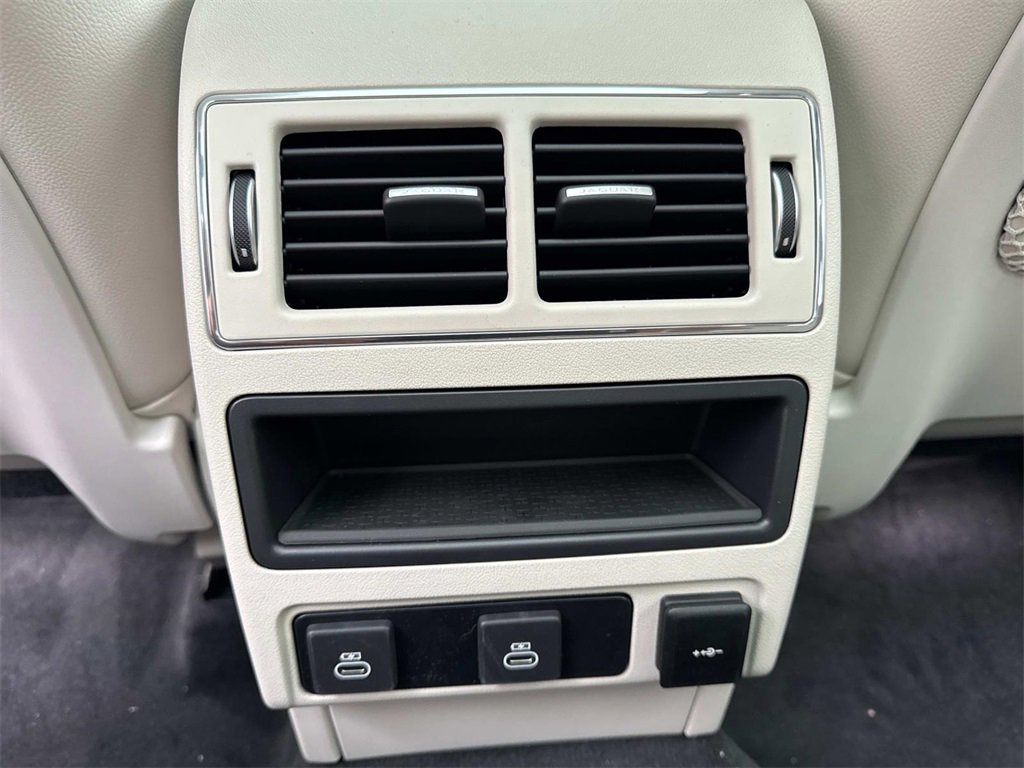 New 2026 Jaguar F-PACE R-Dynamic S image 15