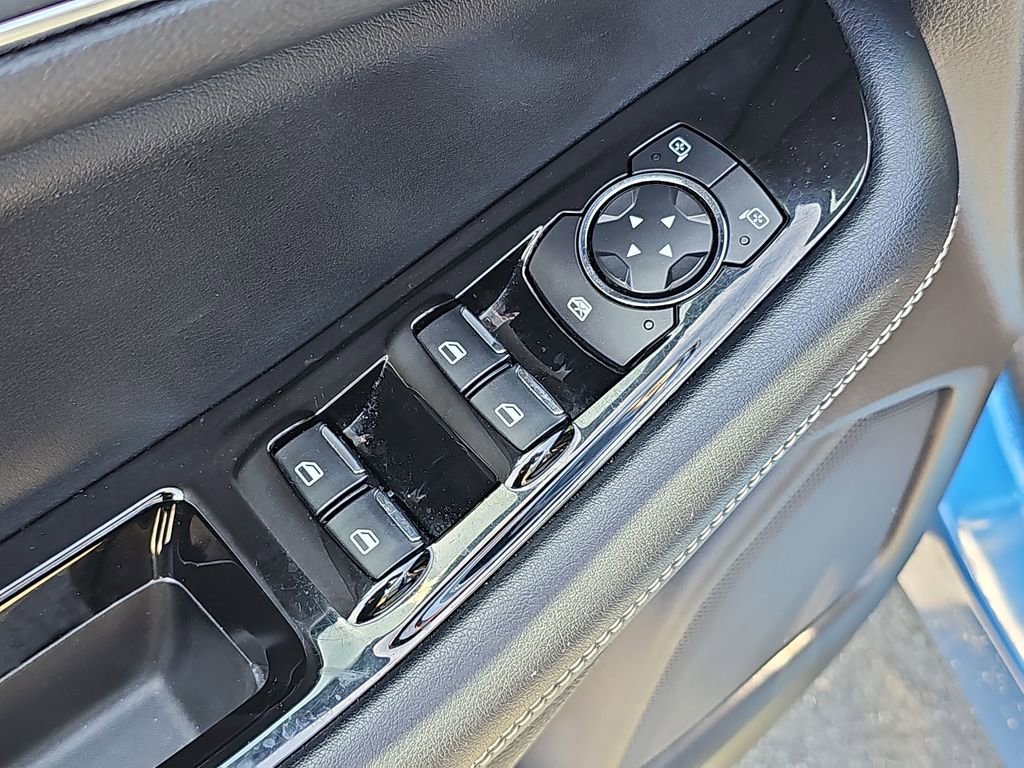 Used 2019 Ford Edge ST w/ Convenience Package AWD/4WD image 19