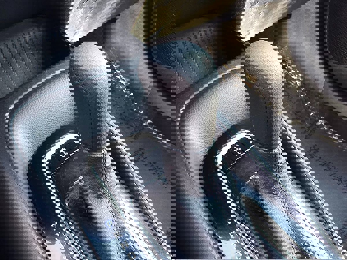 Used 2022 Toyota Corolla LE image 37