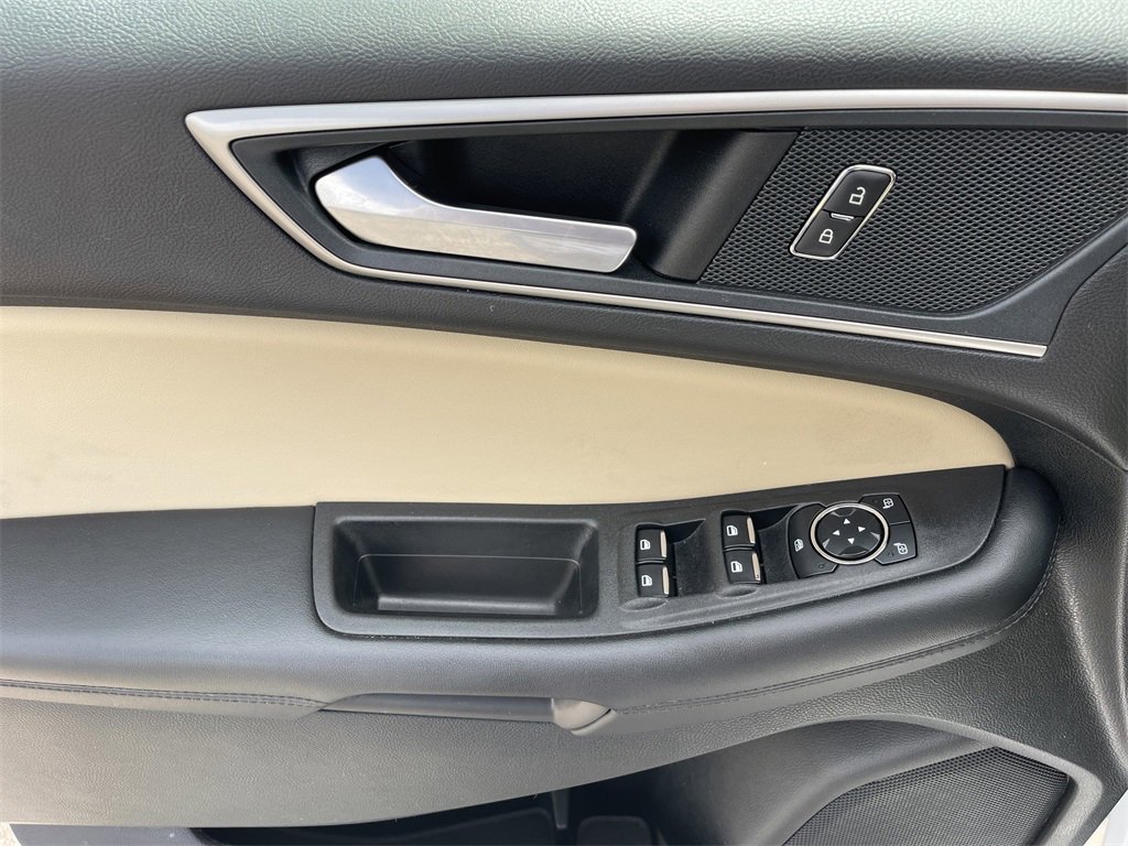 Used 2023 Ford Edge SEL w/ Convenience Package image 15