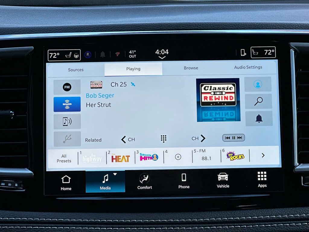 New 2026 Chrysler Pacifica Select image 11