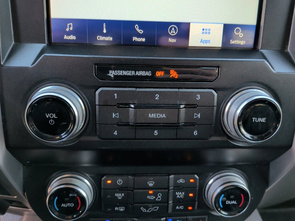 Used 2019 Ford F150 Platinum w/ Equipment Group 701A Luxury RWD image 33
