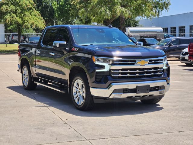 Used 2023 Chevrolet Silverado 1500 LTZ w/ LTZ Convenience Package II AWD/4WD image 3