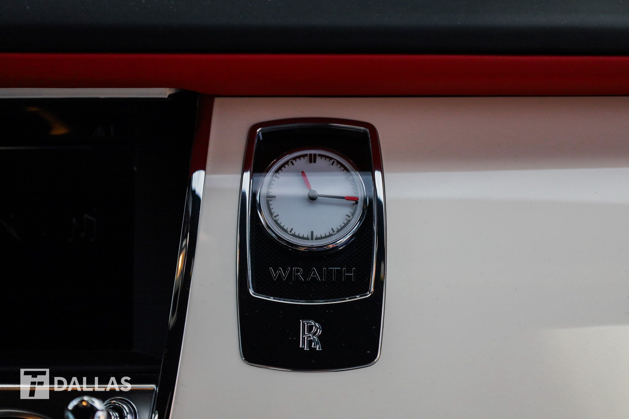 Used 2019 Rolls-Royce Wraith RWD image 32