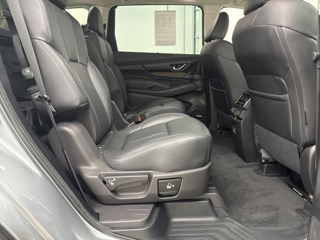 Used 2025 Subaru Ascent Bronze Edition w/ Onyx Package image 33