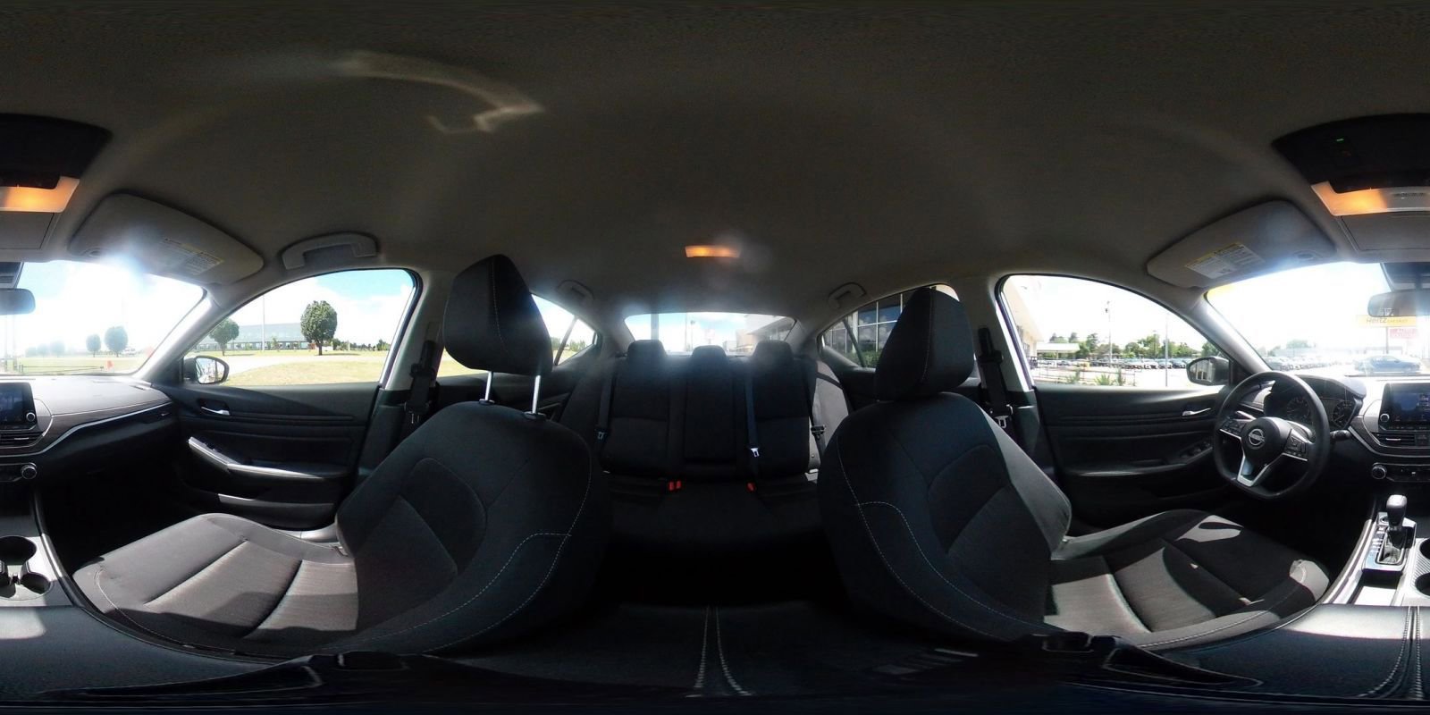 Used 2025 Nissan Altima 2.5 SV FWD image 42