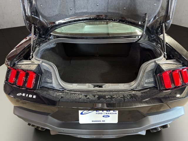 New 2026 Ford Mustang GT Premium w/ GT Performance Package RWD image 18
