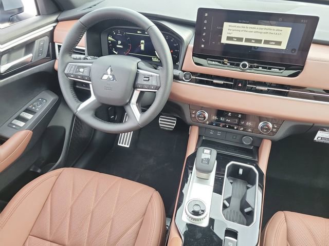 New 2026 Mitsubishi Outlander SEL image 16