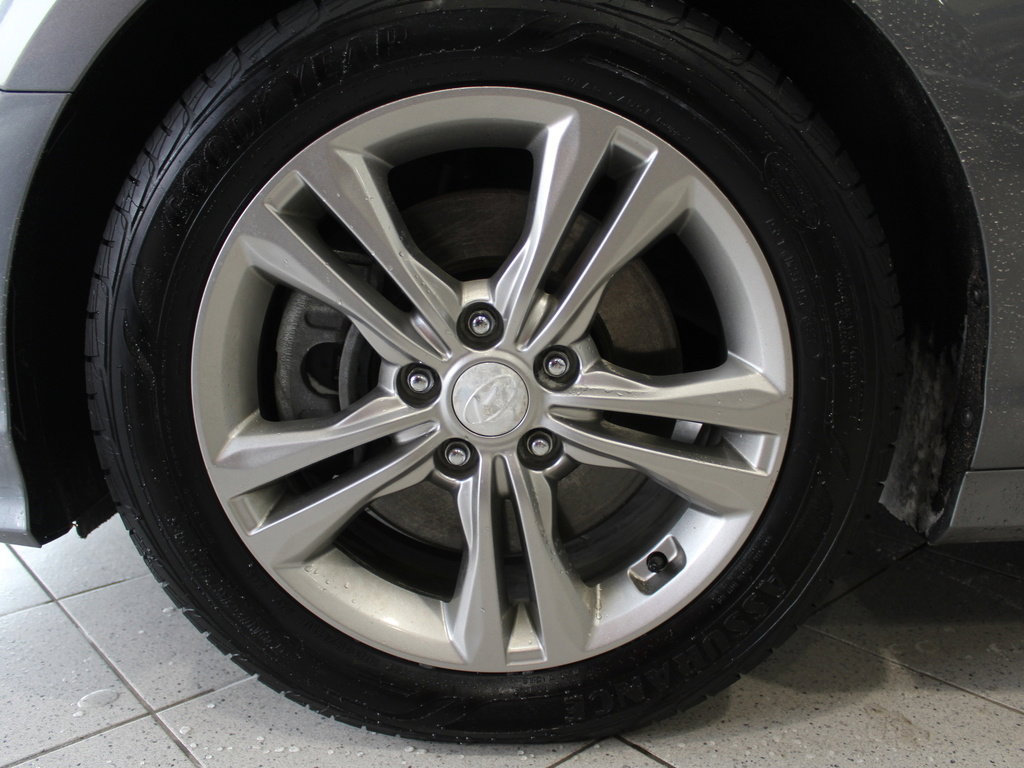 Used 2019 Hyundai Sonata Limited image 9