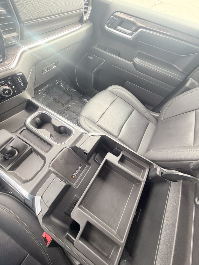 Used 2024 Chevrolet Silverado 1500 LTZ AWD/4WD image 19