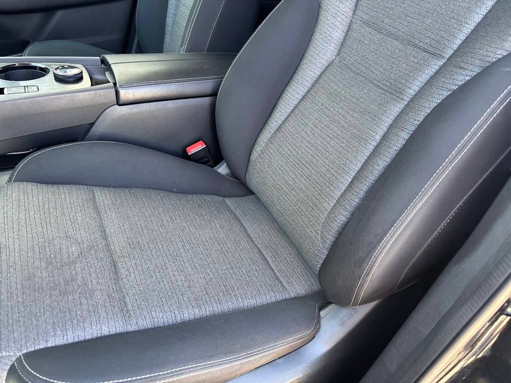 Used 2021 Nissan Rogue SV AWD/4WD image 19