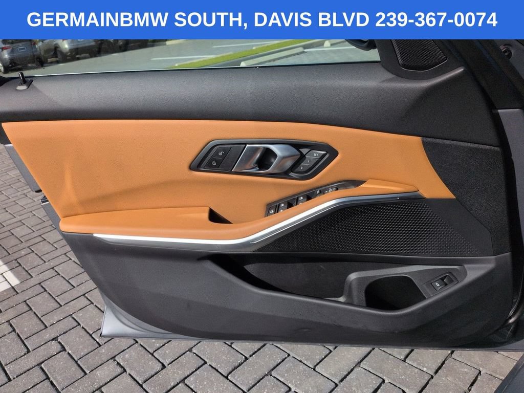Used 2025 BMW 330i Sedan w/ Convenience Package RWD image 29