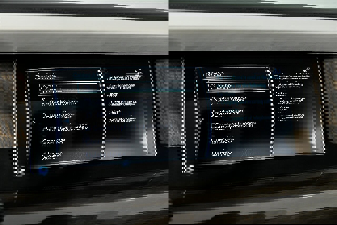 Used 2018 Rolls-Royce Phantom Sedan image 36