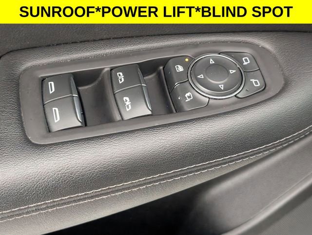 Used 2020 Cadillac XT5 Premium Luxury image 12