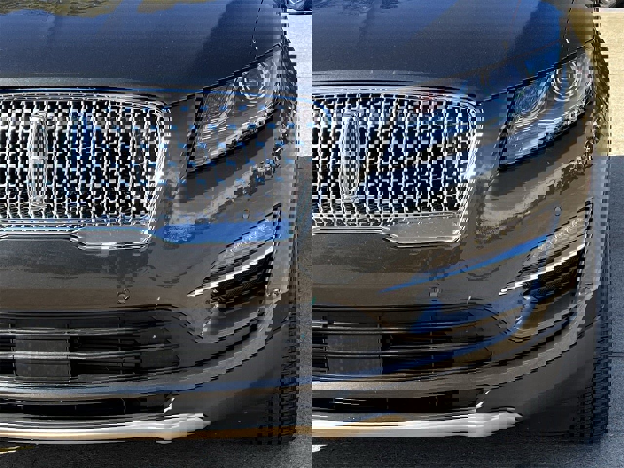 Used 2019 Lincoln MKC Reserve image 8