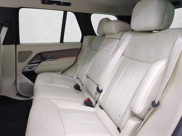 Certified 2024 Land Rover Range Rover SE AWD/4WD image 22
