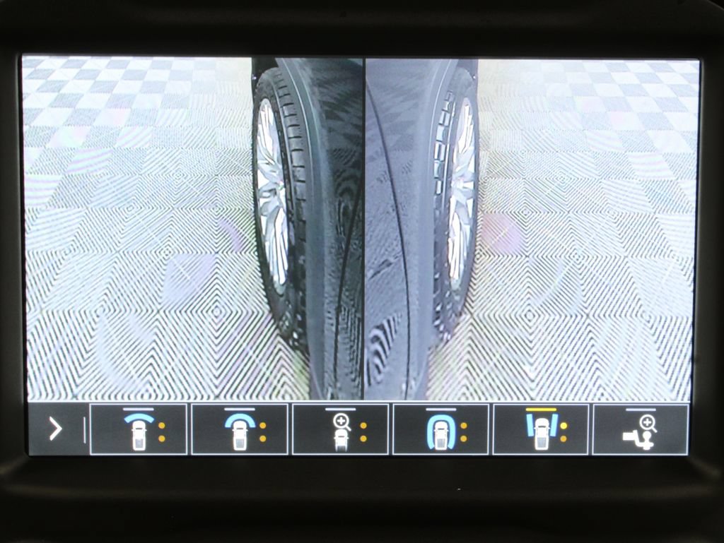 Used 2019 GMC Sierra 1500 Denali w/ Denali Ultimate Package AWD/4WD image 30
