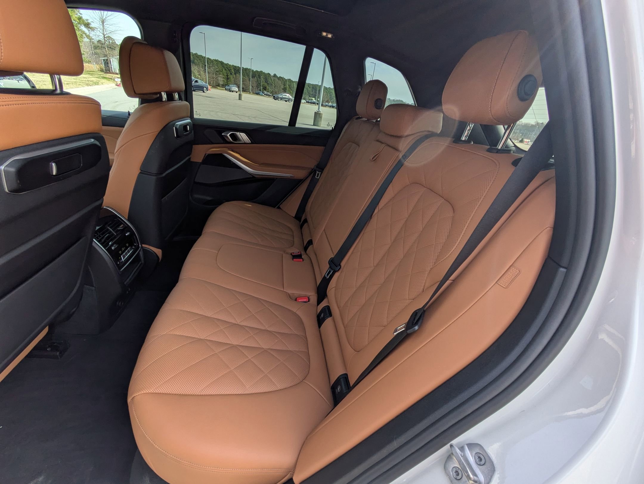 Used 2024 BMW X5 xDrive40i w/ M Sport Package image 26