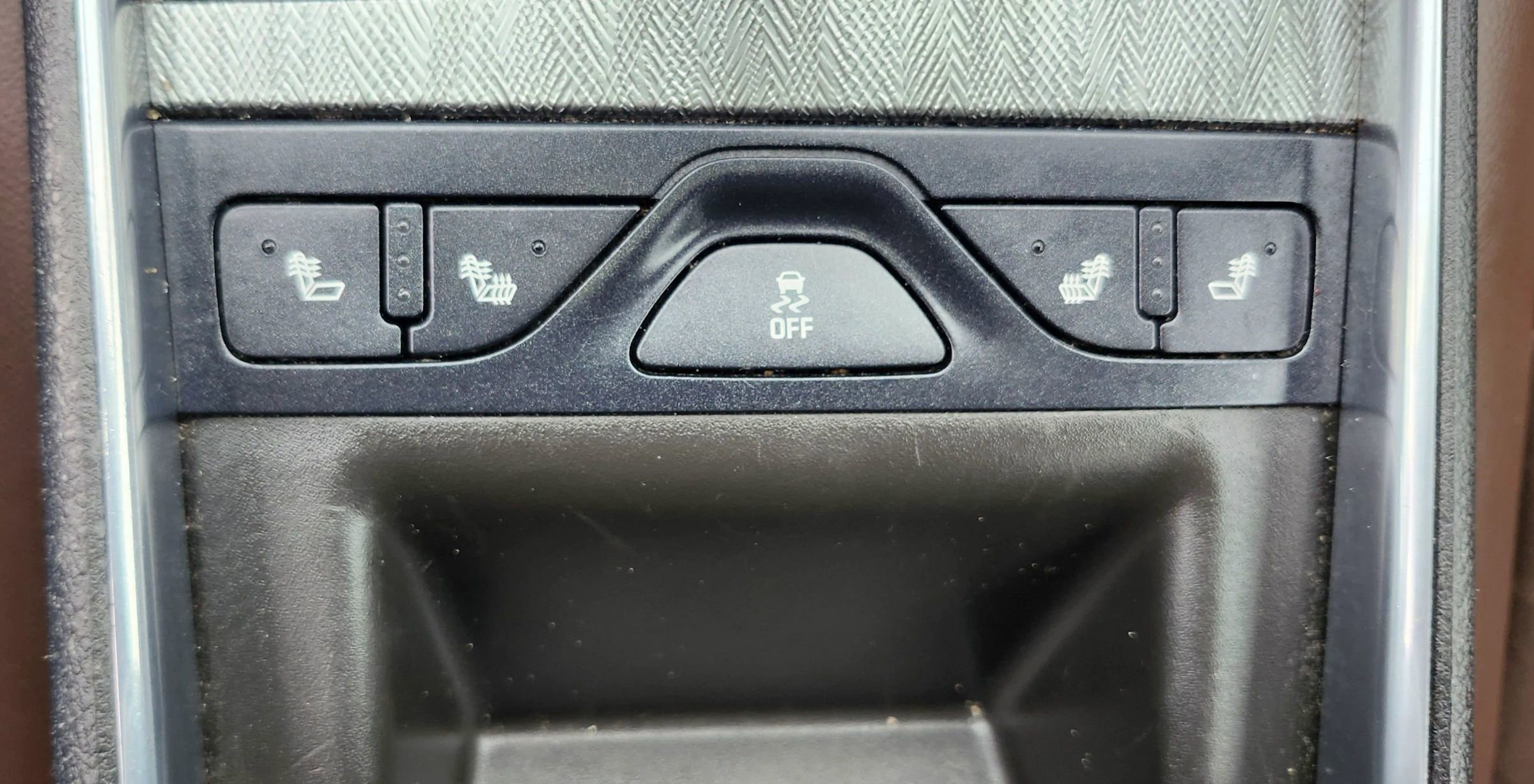Used 2014 Chevrolet Impala LT w/ Premium Seating Package FWD image 29