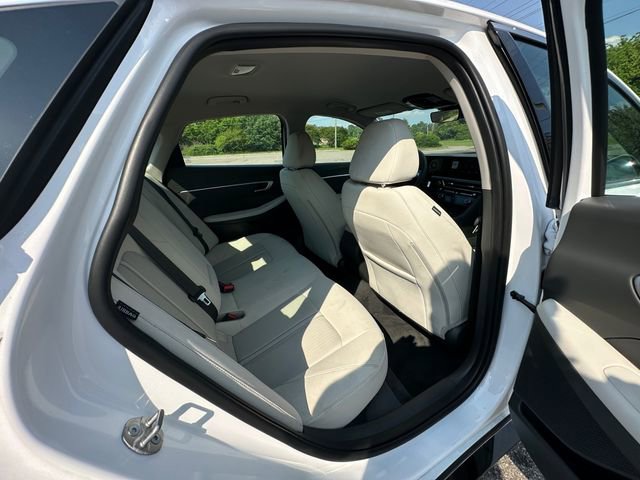 Used 2025 Hyundai Sonata SEL FWD image 17