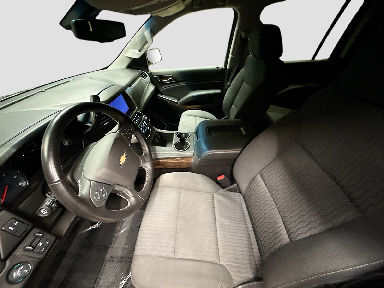 Used 2019 Chevrolet Suburban LS w/ All-Season Package image 20